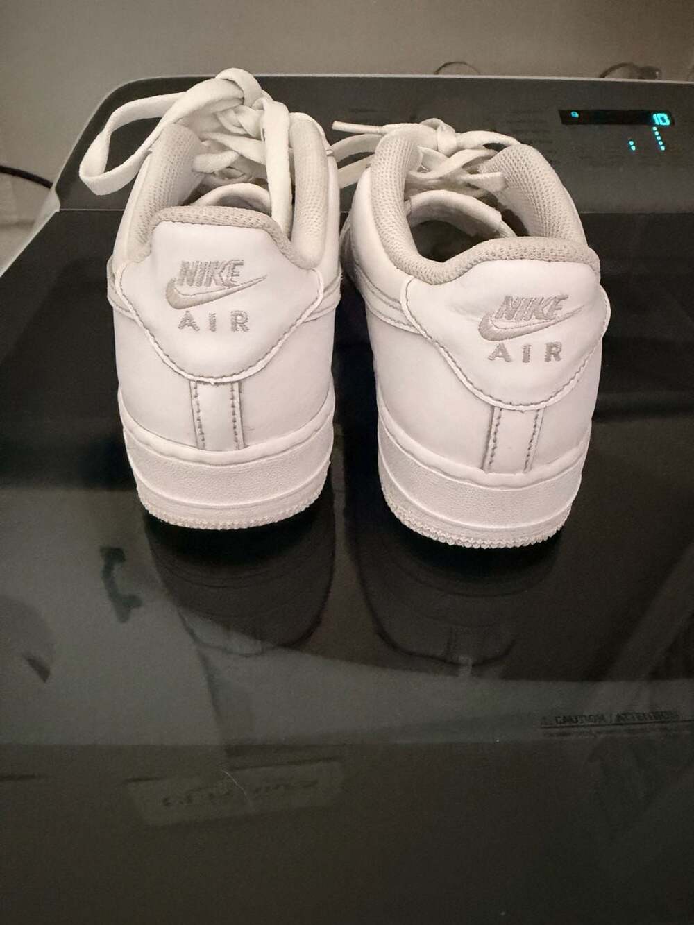 Nike Air Force 1 Low GS Triple White Youth Sneakers DH2920-111 - Picture 3 of 5